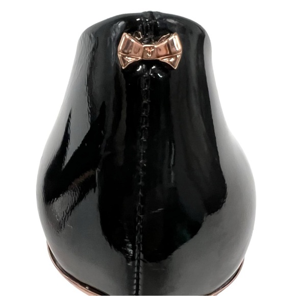 Elegant Black Stiletto Heels - Picture 13 of 16